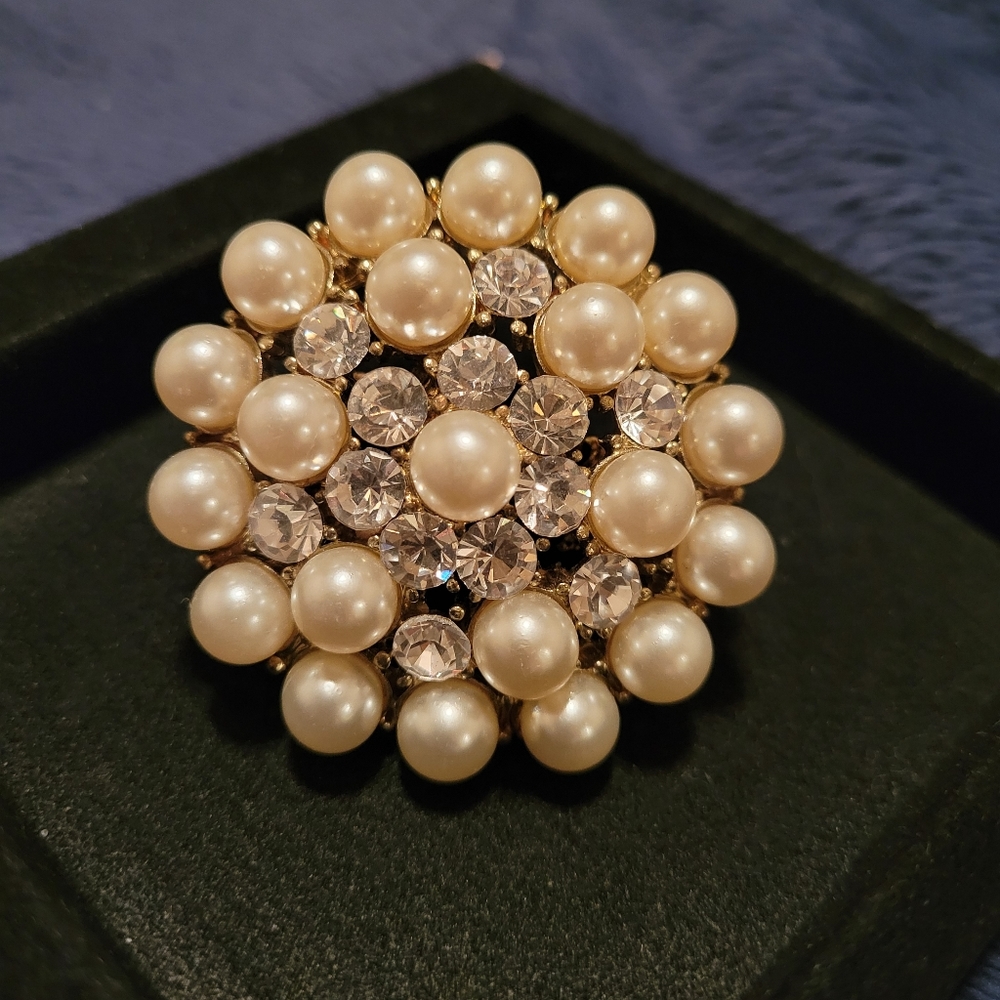 Pearl & Crystal Ring